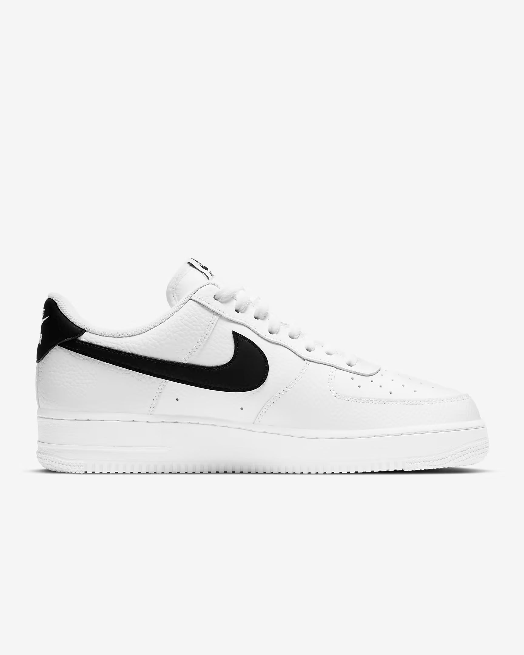 Zapatilla Nike Air Force 1 '07 LV8