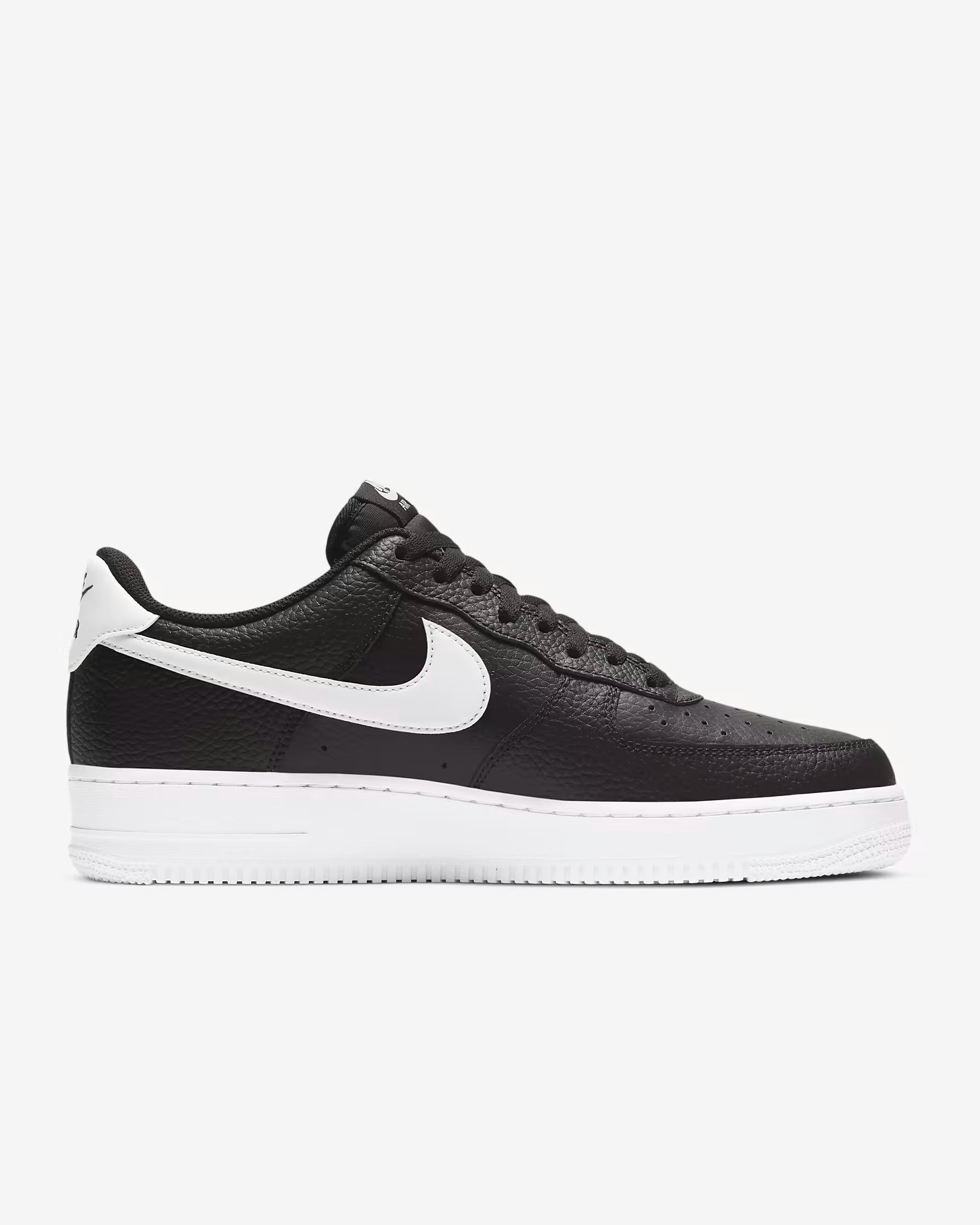 Zapatilla Nike Air Force 1 '07 LV8